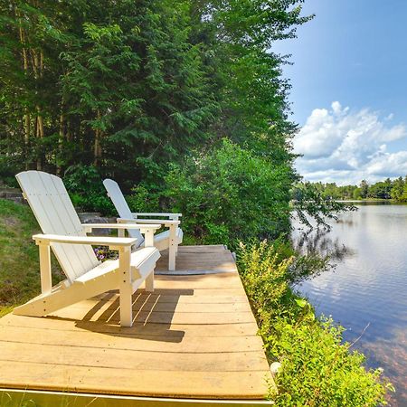Breathtaking Newbury Cottage With Deck On Chalk Pond Luaran gambar