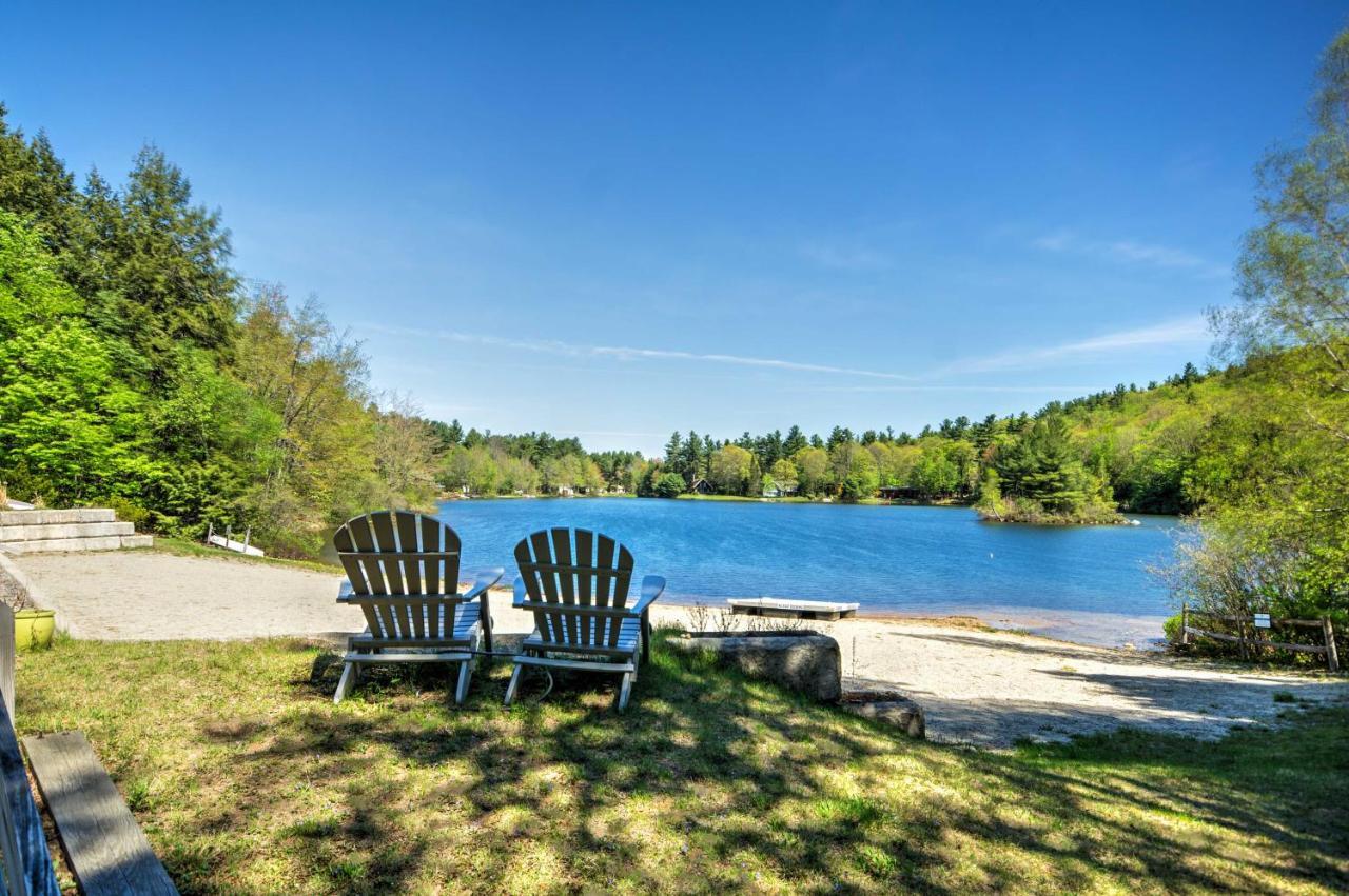 Breathtaking Newbury Cottage With Deck On Chalk Pond Luaran gambar